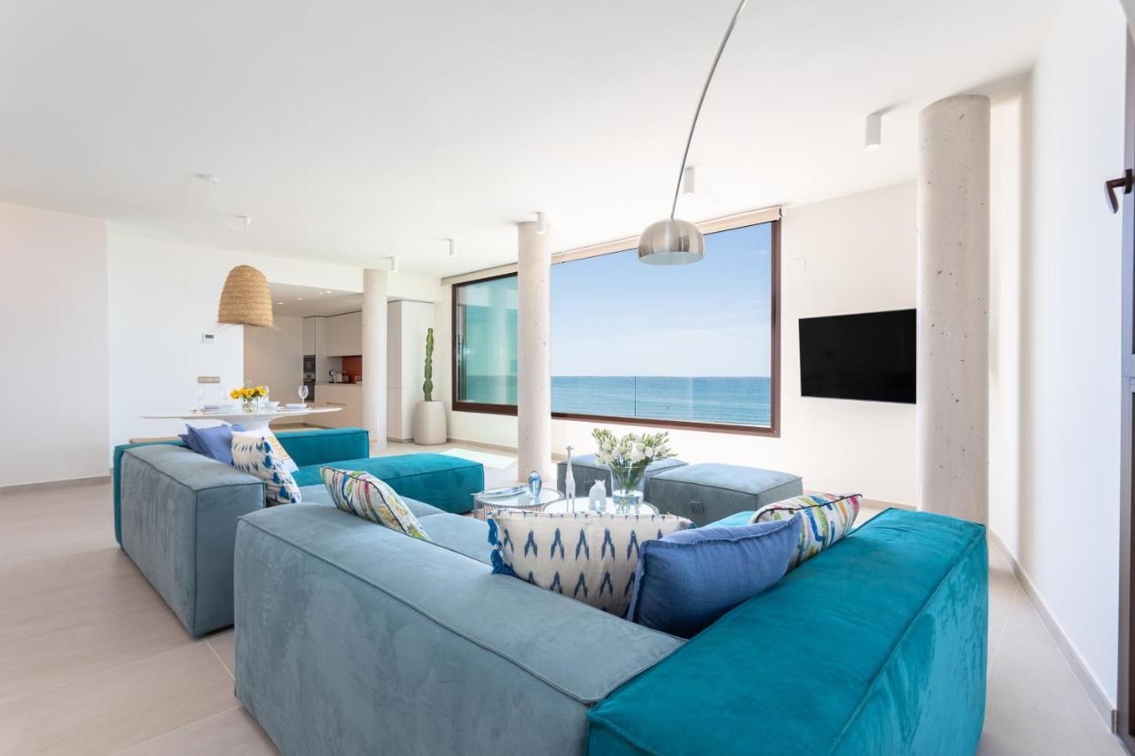 בנאלמדנה Higueron Rental Beach Club Suites מראה חיצוני תמונה