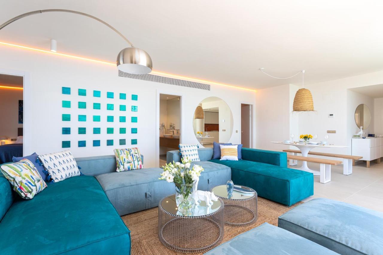 בנאלמדנה Higueron Rental Beach Club Suites מראה חיצוני תמונה