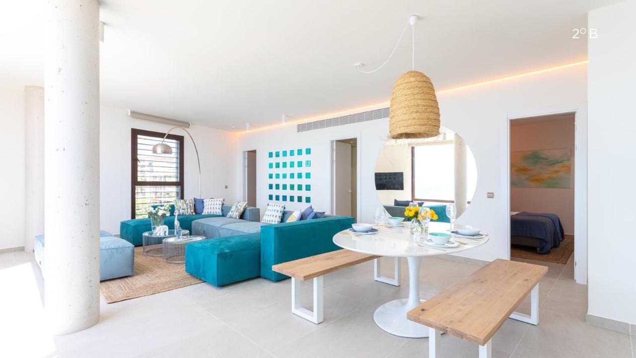 בנאלמדנה Higueron Rental Beach Club Suites מראה חיצוני תמונה