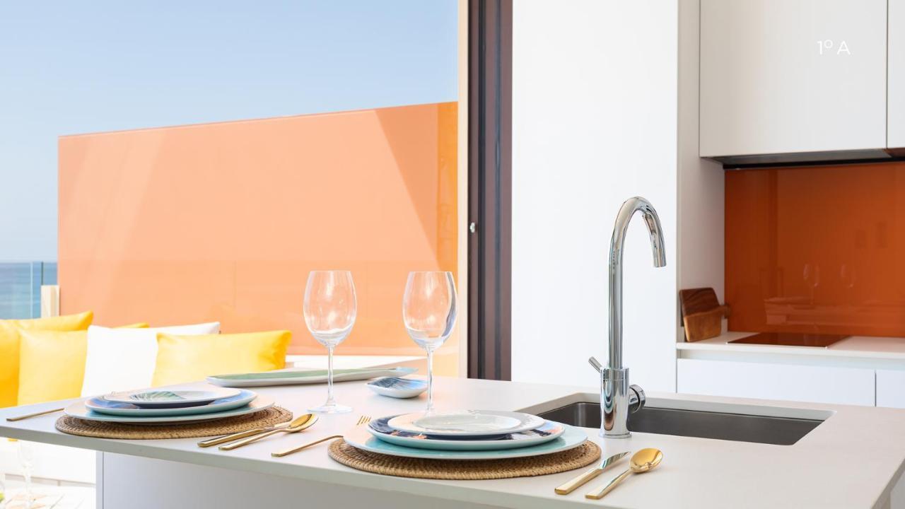 בנאלמדנה Higueron Rental Beach Club Suites מראה חיצוני תמונה