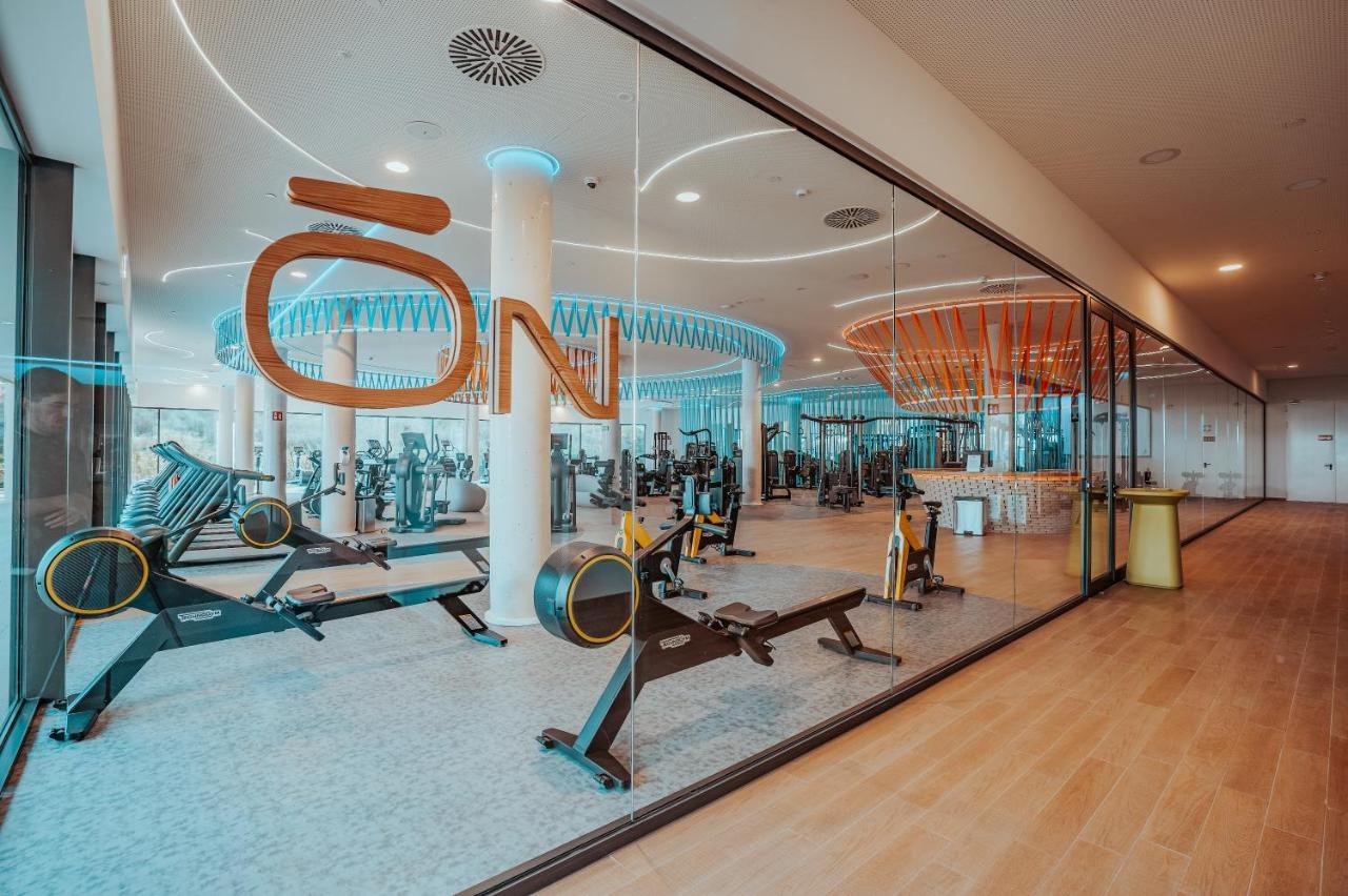 בנאלמדנה Higueron Rental Beach Club Suites מראה חיצוני תמונה